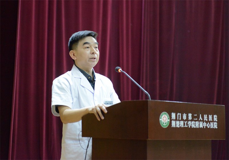 杨明炜.JPG